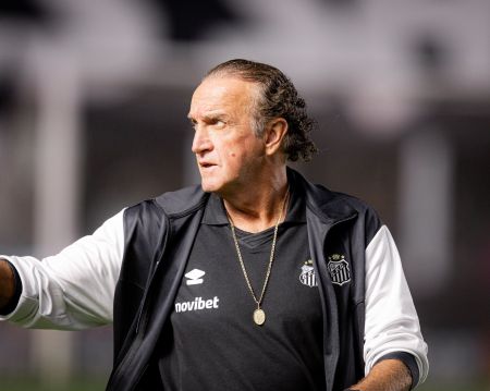 Cuca, técnico do Santos