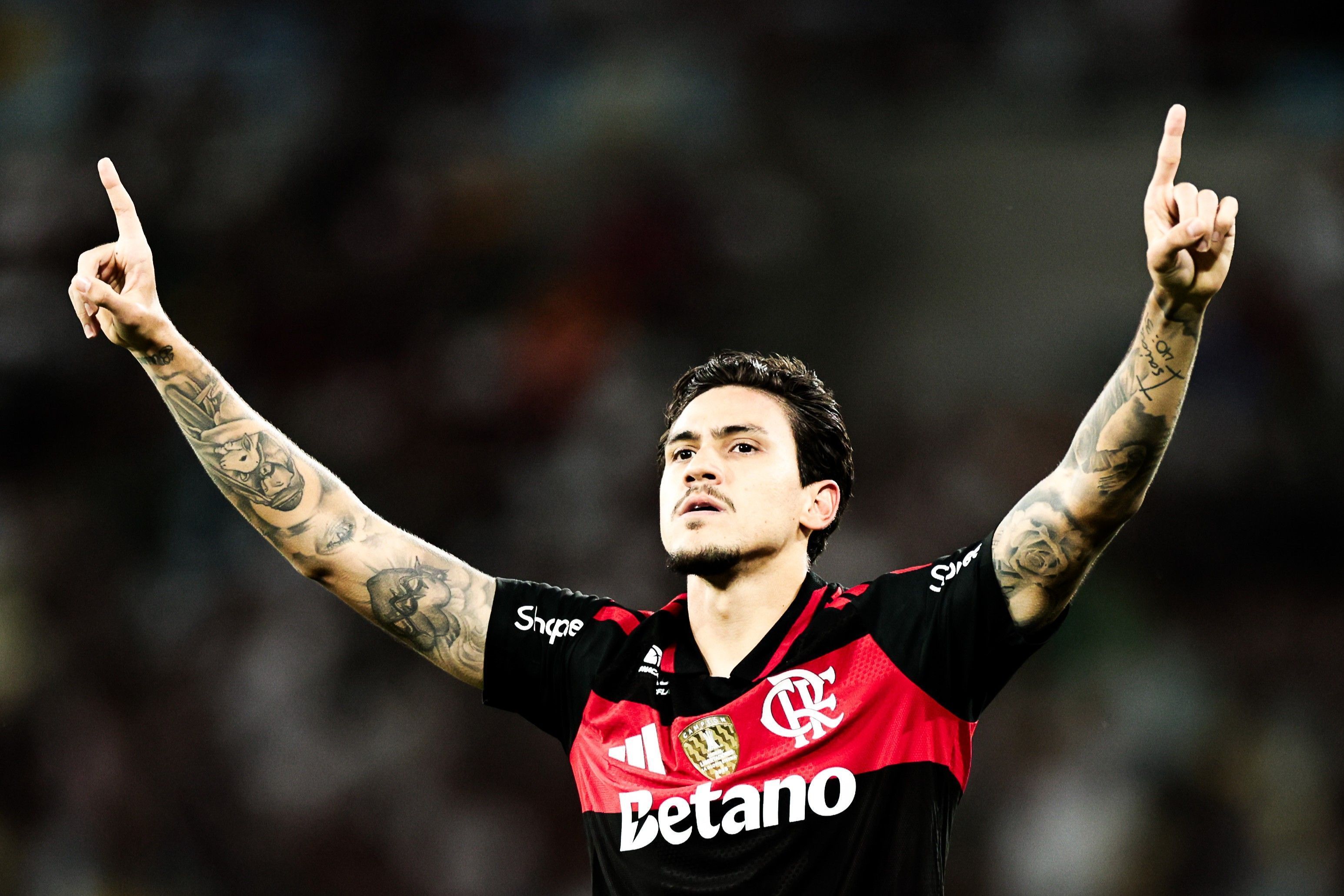 Fluminense x Flamengo: Pedro surpreende Fábio, faz golaço e supera Gabigol