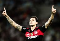 Fluminense x Flamengo: Pedro surpreende Fábio, faz golaço e supera Gabigol