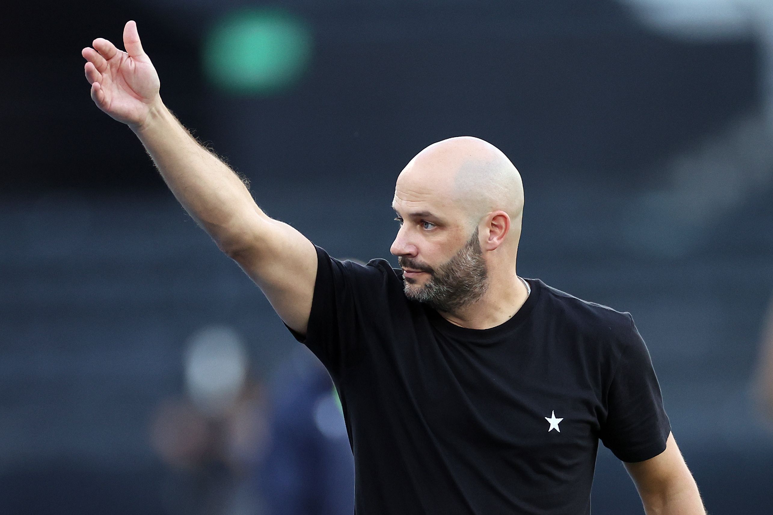 Franclim Carvalho reage às críticas da torcida do Botafogo