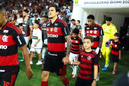Pedro em campo para Fluminense 1 x 2 Flamengo, pelo Brasileirão 2026