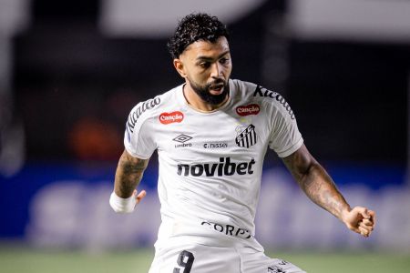 Gabigol durante Santos x Recoleta