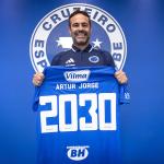 Artur Jorge reage à renovação com o Cruzeiro e manda recado