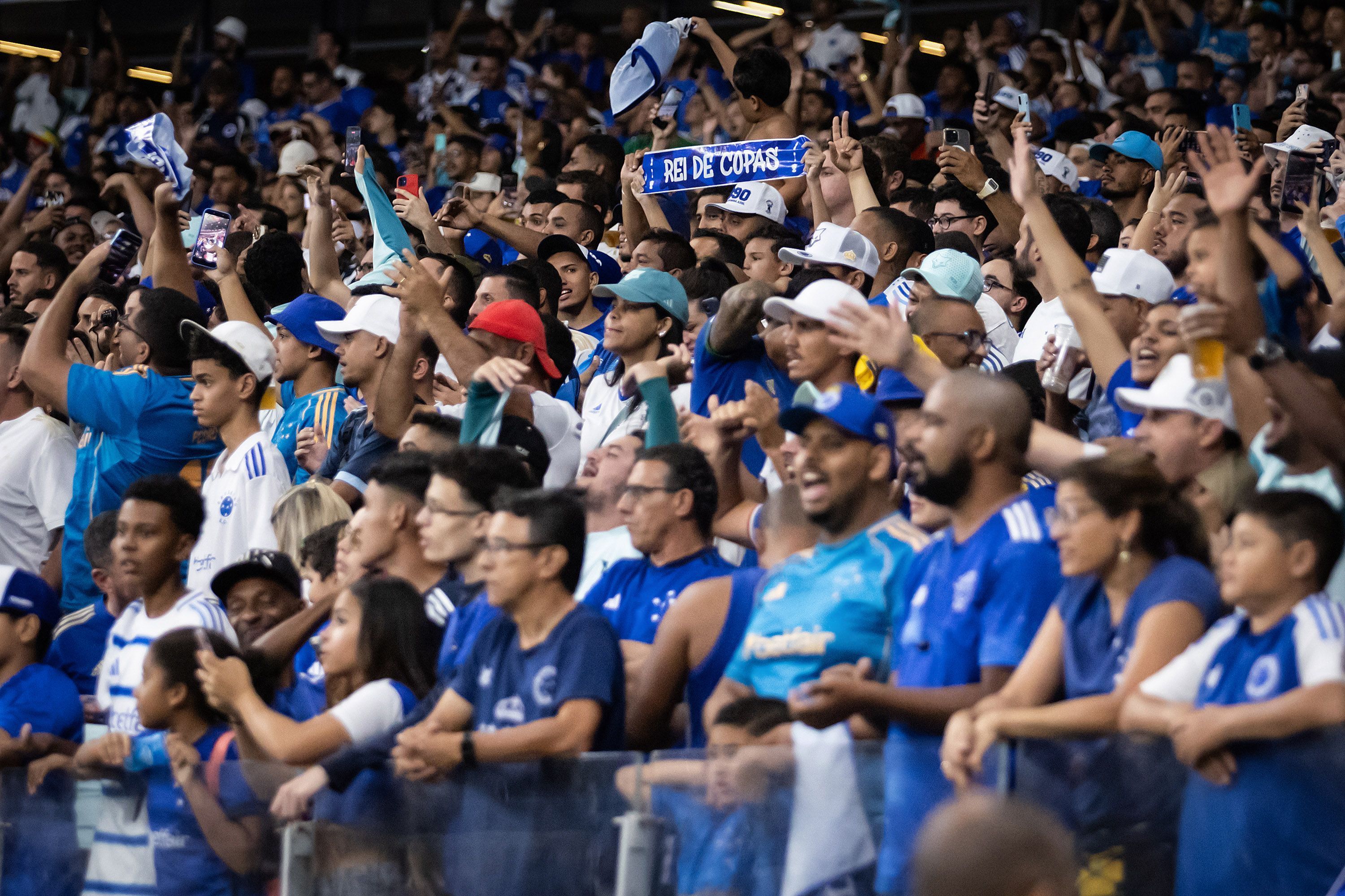 Torcida do Cruzeiro esgota ingressos para duelo com o Boca pela Libertadores