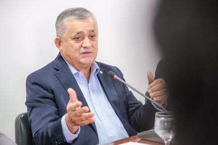 O ministro das Relações Institucionais, José Guimarães