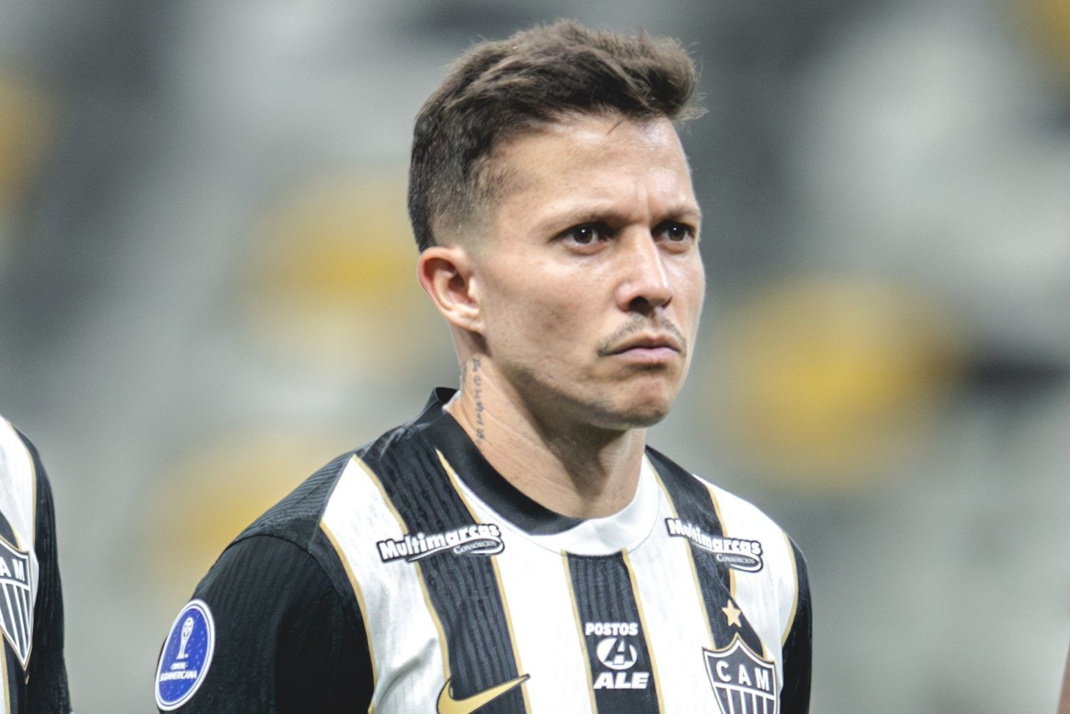 Bernard manda recado à torcida do Atlético após polêmica e faz promessa