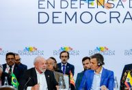 Lula critica 'senhores da guerra' e gastos com armas: 'e o povo passando fome'