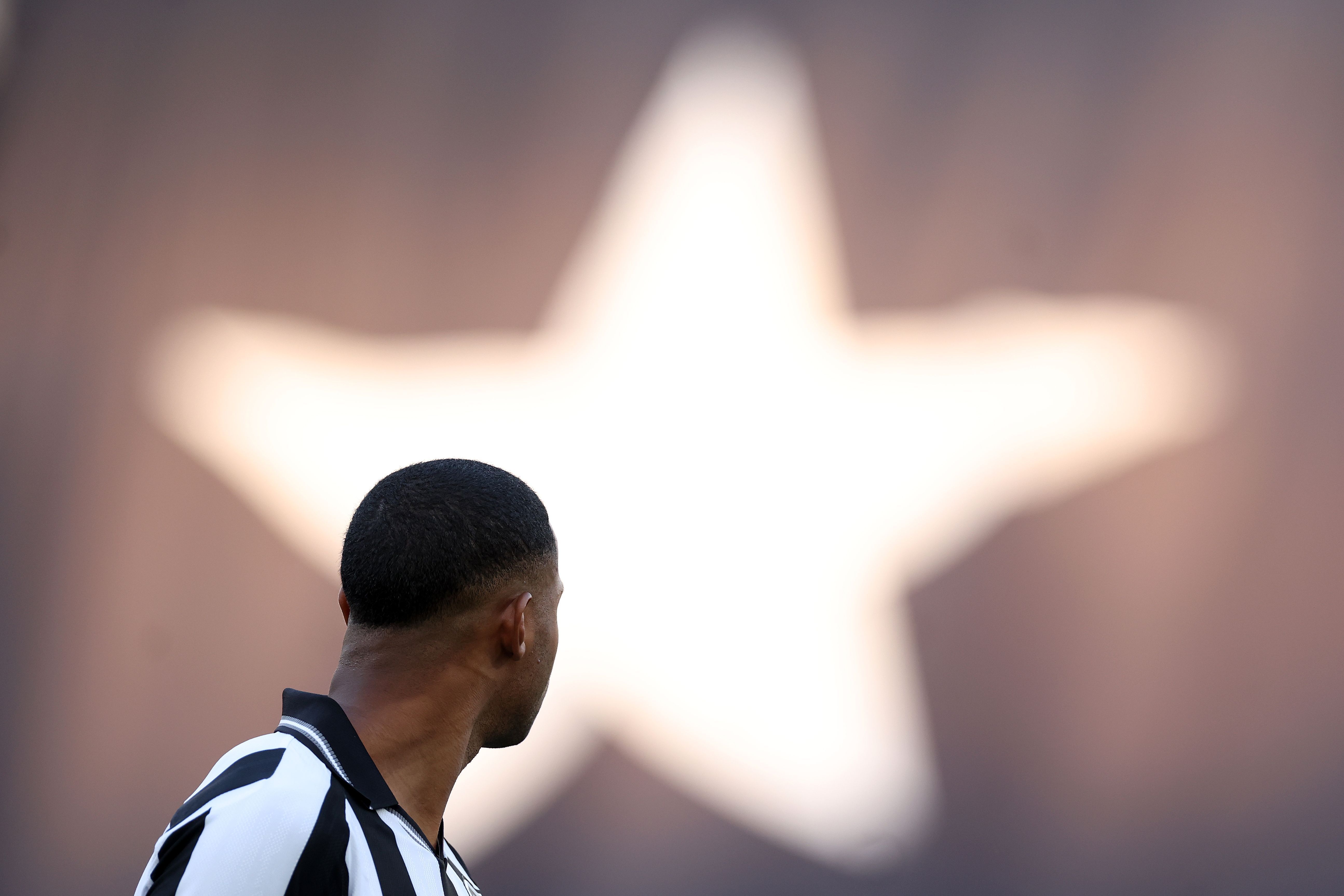 STJ devolve controle da SAF do Botafogo à Eagle e toma decisão sobre disputa