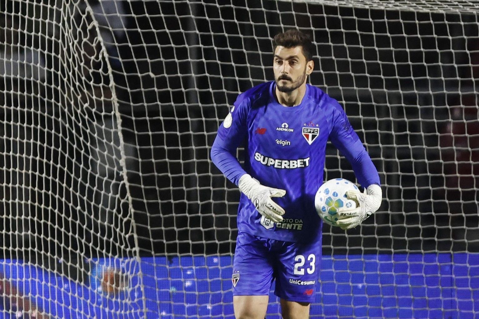 Titular do São Paulo abre o jogo sobre trabalho de Roger Machado