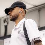 Neymar ‘some’ de treino do Santos antes de viagem para enfrentar San Lorenzo