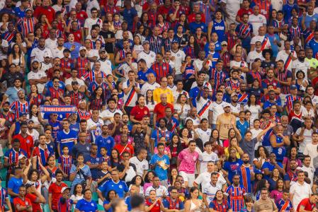 Torcedores do Bahia nas arquibancadas da Arena Fonte Nova