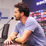 Sem Ceni, auxiliar do Bahia explica escolhas e valoriza empate após 2 a 0 do Santos