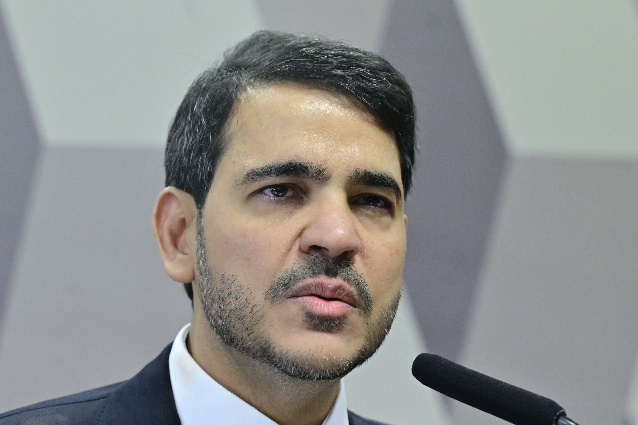 Messias diz aceitar derrota e afirma que 'Senado é soberano'