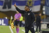 Roger justifica ausência de titulares do São Paulo e mudança de esquema