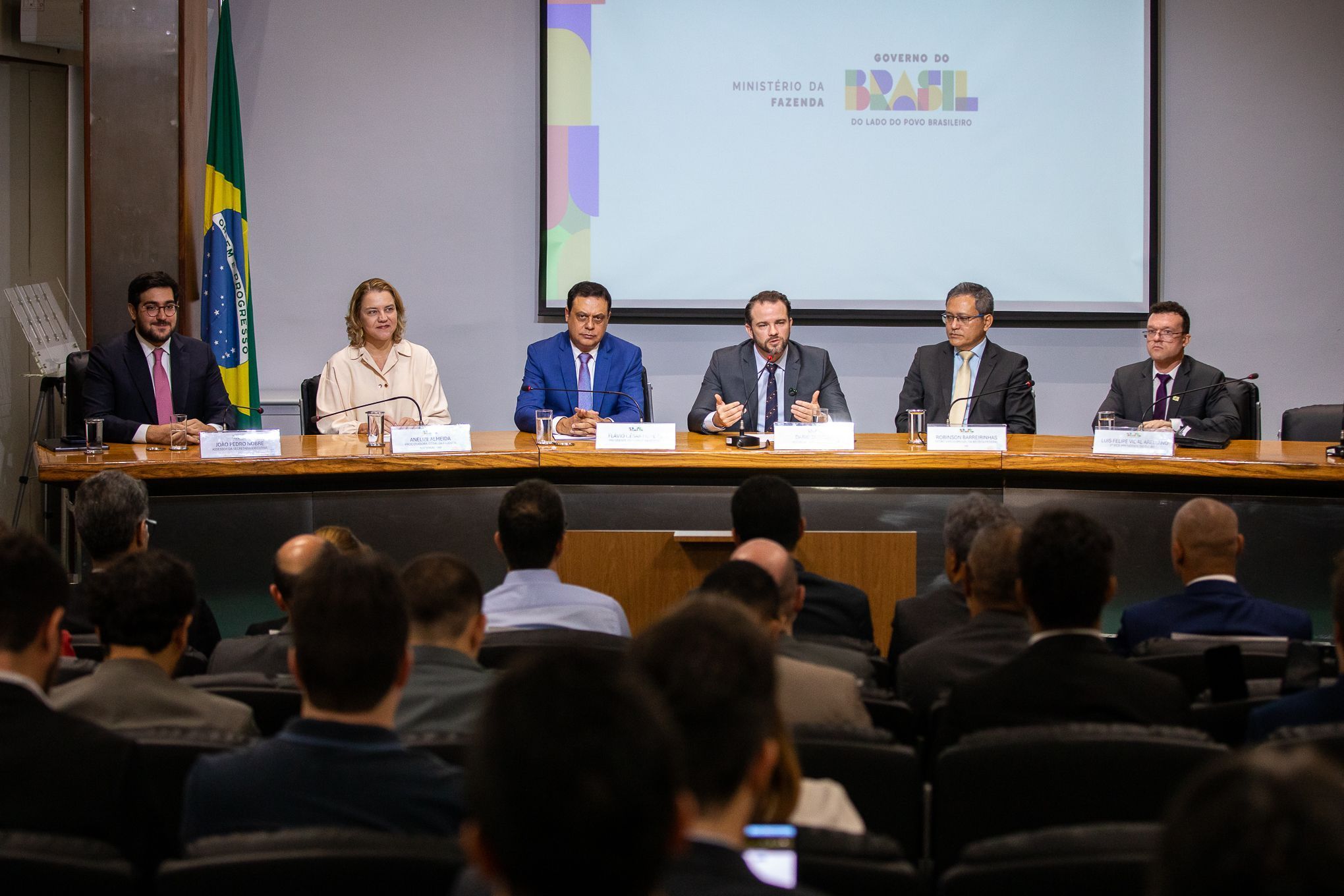 Governo, estados e municípios publicam a regulamentação da reforma tributária