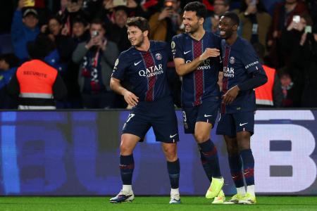 Gonçalo Ramos, João Neves e Ousmane Dembélé comemoram gol do PSG