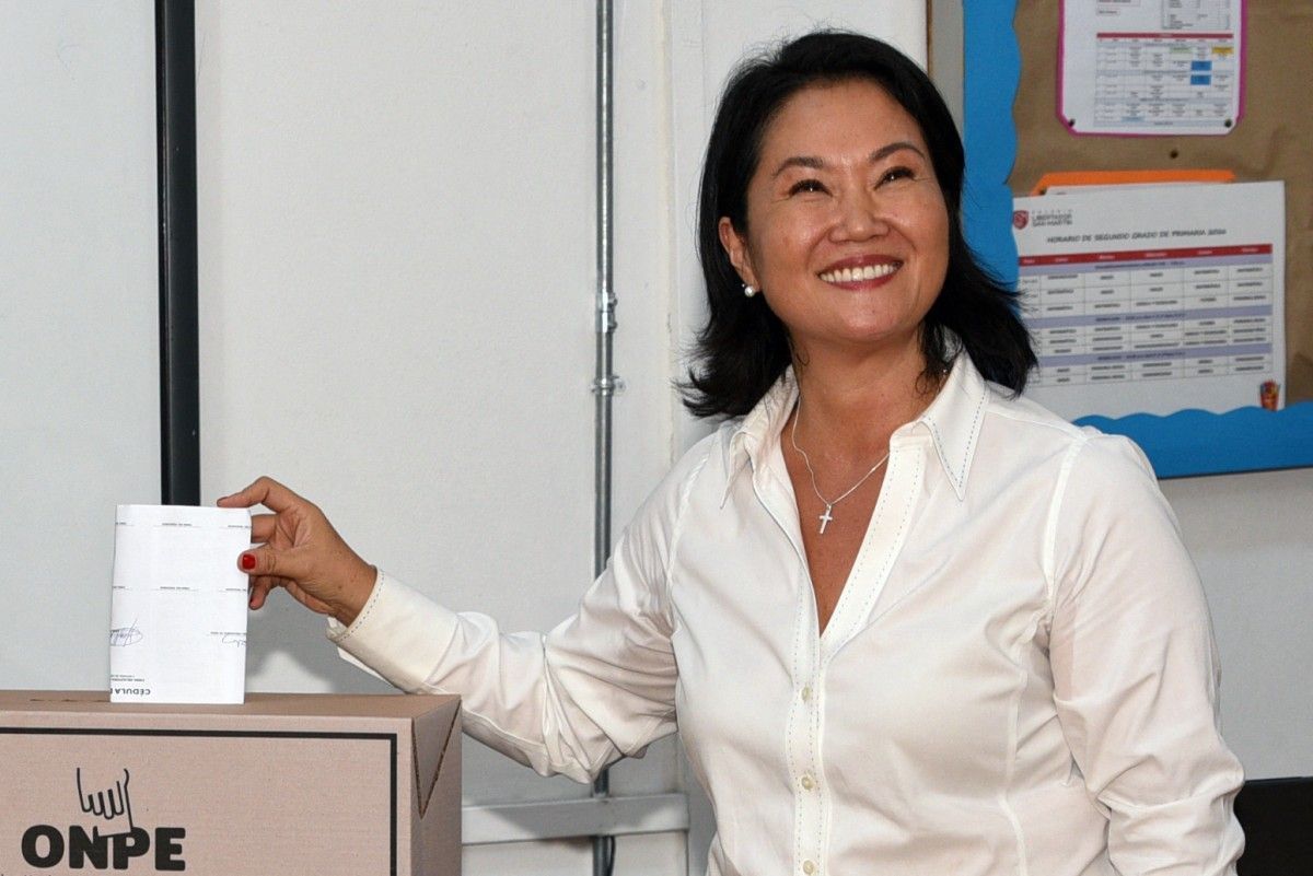 Com mais de 99% das urnas apuradas, Fujimori lidera corrida presidencial no Peru
