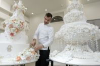 Conheça o seleto mundo dos bolos de casamento superluxuosos