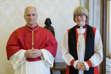 Papa Leão XIV e Sarah Mullally