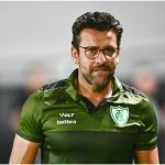 América anuncia demissão do técnico Alberto Valentim após goleada