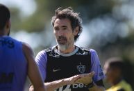 Por que 'Barba' e Bracks não viajam com elenco do Atlético para jogo da Sul-Americana