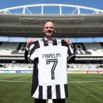 Apresentado, Franclim Carvalho promete que Botafogo fará 'muitos gols'