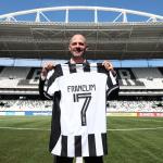 Apresentado, Franclim Carvalho promete que Botafogo fará 'muitos gols'