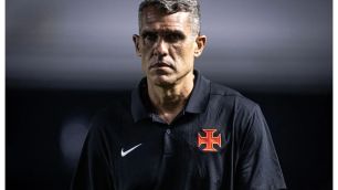 Auxiliar do Vasco explica mudanças feitas por Renato Gaúcho na Copa Sul-Americana