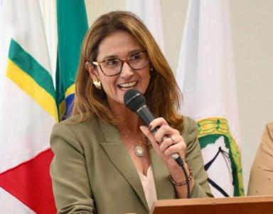 Caroline Goulart Teixeira assume mandato de dois anos à frente da DPMG