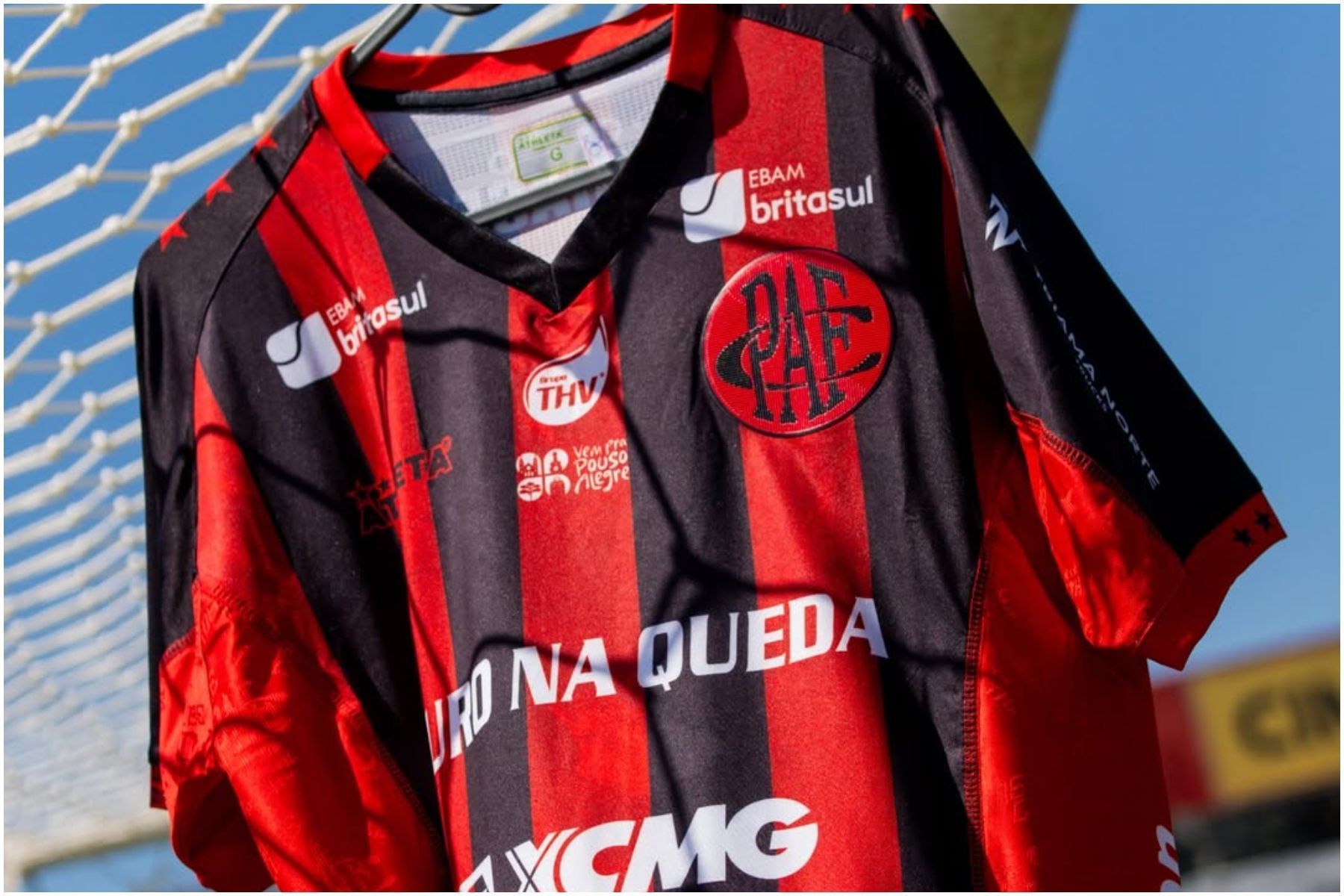 Clube mineiro anuncia saídas de diretor de futebol e técnico; saiba detalhes