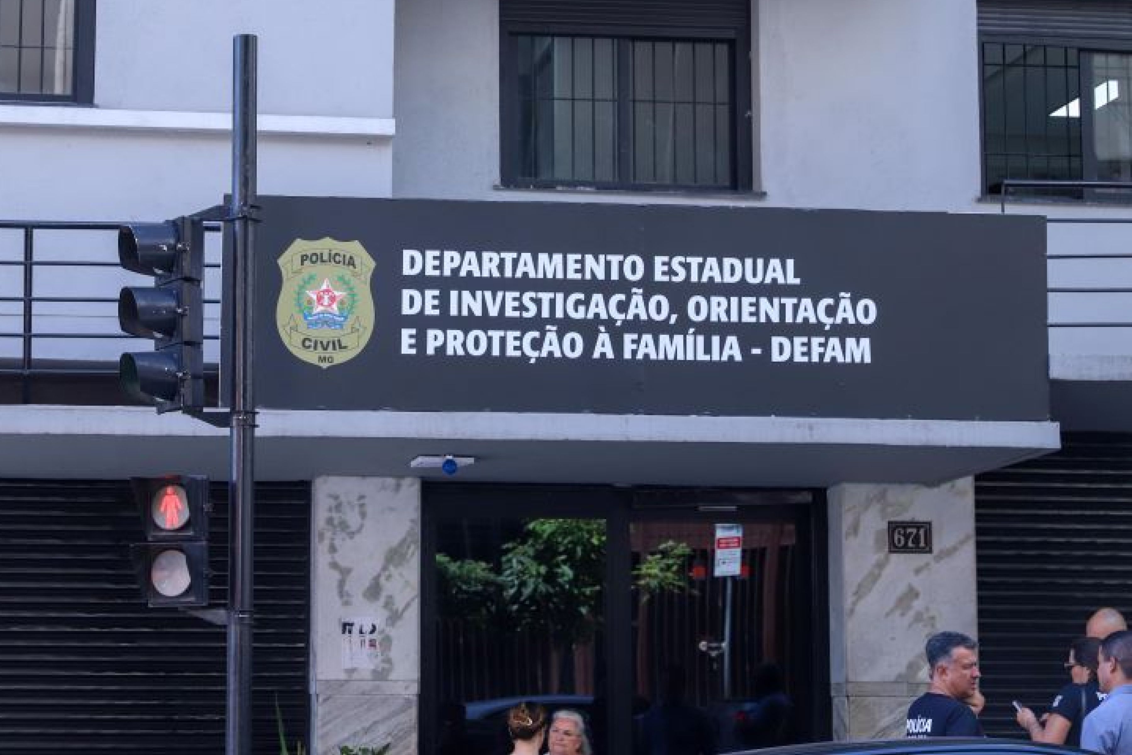 Estudante de medicina é indiciado e afastado de faculdade por estupro de colega em BH