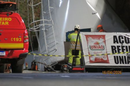 Funcionário morto em supermercado de Contagem fazia manutenção na caixa d'água