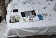 Dupla é presa no interior de MG suspeita de furtar dez iPhones em show no ES