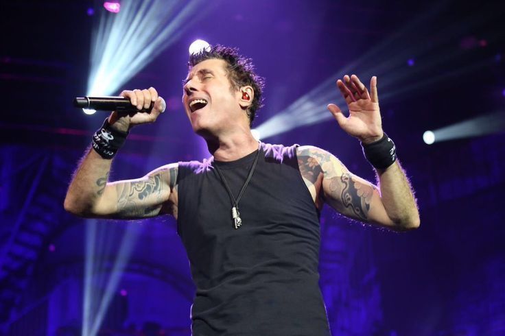 Capital Inicial anuncia show em Lavras Novas para agosto de 2026