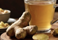 Gengibre pela manhã: rotina sem cair no mito do detox