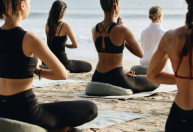 Yoga saiu do estúdio e invadiu a rotina diária nos centros urbanos