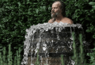 Por que tanta gente está começando o dia com banho gelado