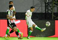 América marca no 2° tempo, empata com Athletic e garante primeiro ponto na Série B