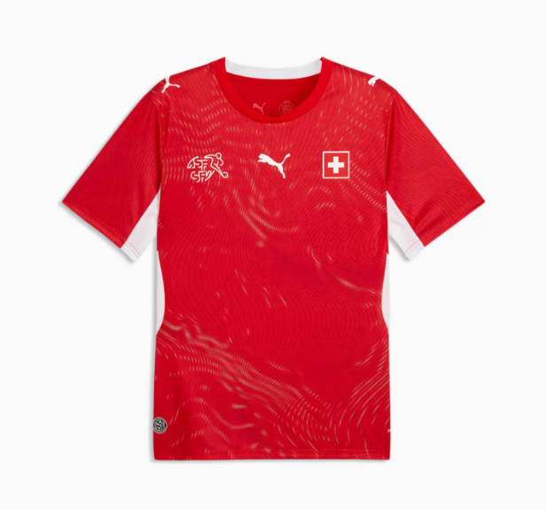 Primeiro uniforme da Suíça para a Copa do Mundo de 2026
