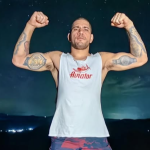 Poatan tem preparação bucólica no interior de MG para luta de cinturão do UFC
