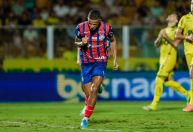 Bahia marca no fim, vira sobre o Mirassol e se aproxima dos líderes no Brasileiro