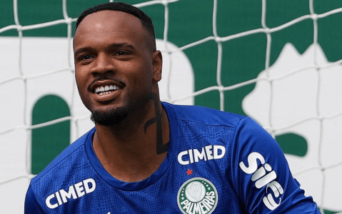 Carlos Miguel durante treino do Palmeiras em 2026