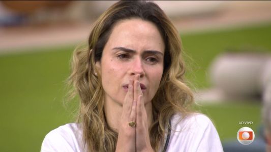 Ana Paula Renault se emociona com a eliminação de Gabriela