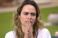 Justiça determina que X suspenda conta que divulgou foto íntima de Ana Paula Renault