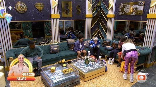 Ana Paula presenteou Gabriela com um ovo de Páscoa • Reprodução | Globo