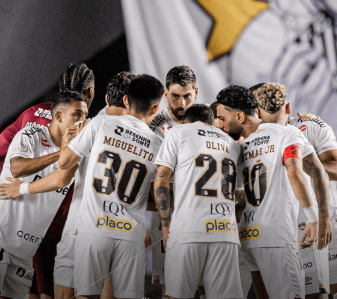 Santos empatou com o Coritiba nesta quarta-feira (22)