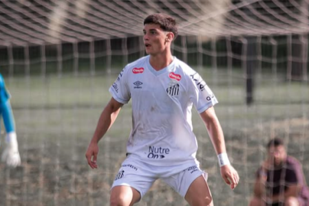 Samuel Pierri, volante do Santos