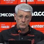 Odair faz apelo à torcida do Athletico-PR: 'Tenho medo que volte a cobrança excessiva'