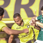 Com gol no fim, São Bernardo vence Goiás e se aproxima dos líderes na Série B