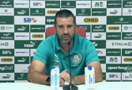 Auxiliar de Abel abre o jogo sobre Paulinho e destaca solidez defensiva do Palmeiras